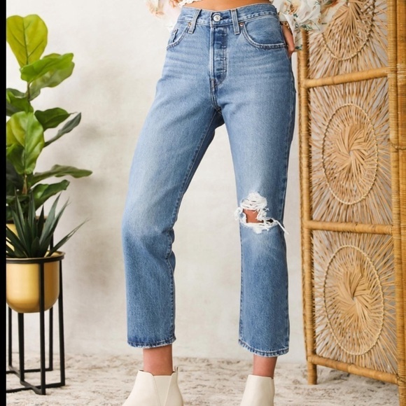 NWT Levi’s 501 High Rise Original Cropped Jeans In Athens Slide - Picture 5 of 11